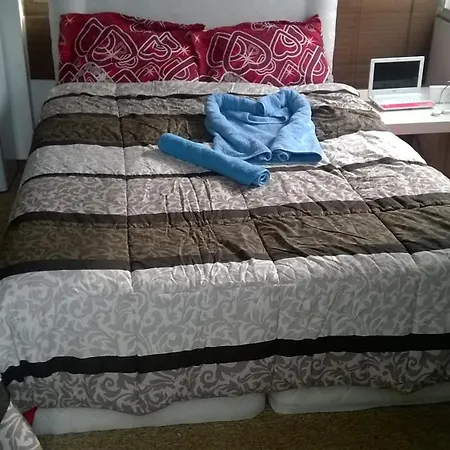 Bed & Breakfast Parliament