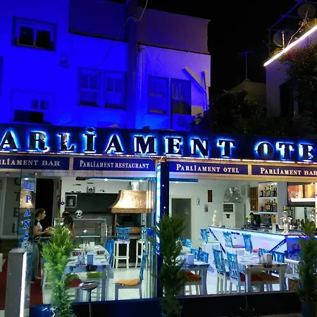 Parliament Panzió